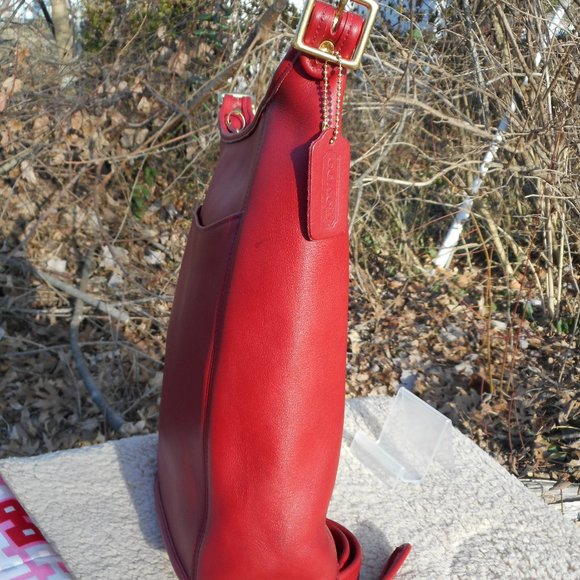 Vintage Coach Slim Duffle #9060 cross-body / Shoulder bag from 1998 in Red - Picture 4 of 13